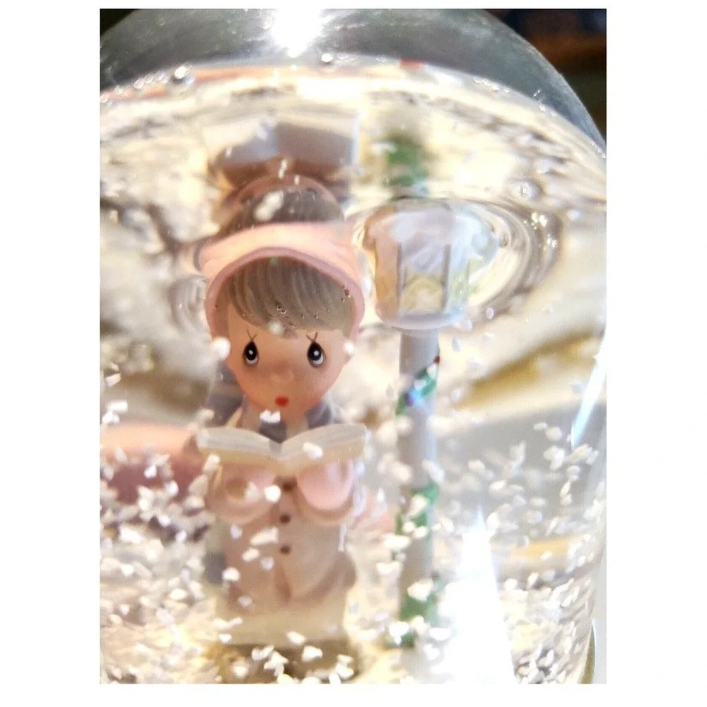 Precious Moments 1983 Joy To The World Water Dome‎ E-8767 Size 4.5